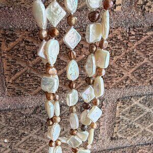Vintage 1970s Iridescent White Alabaster Abalone Shell 3-Strand Necklace Choker